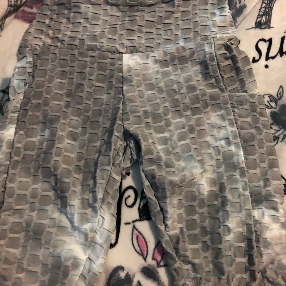 high wasted short leggings